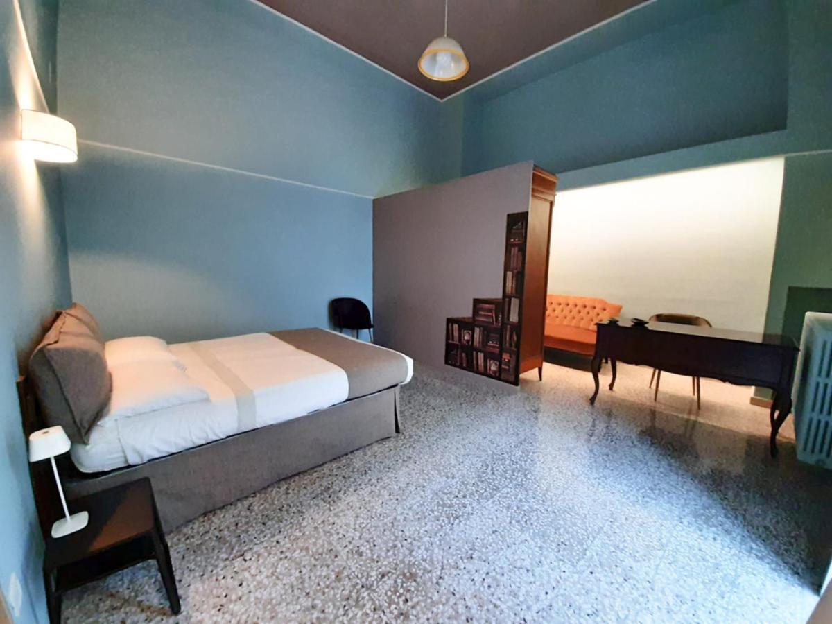 Palazzo Romanelli B&B Trani Buitenkant foto