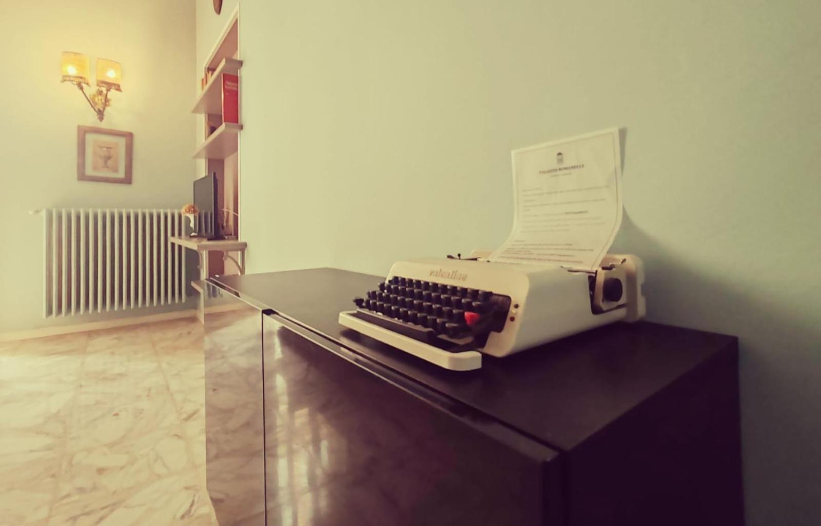 Palazzo Romanelli B&B Trani Buitenkant foto